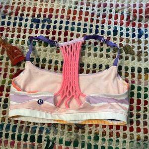 Lululemon sports bra